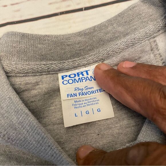 Men's Gray Crewneck Eminem Graphic Sweatshirt - Picture 6 of 9